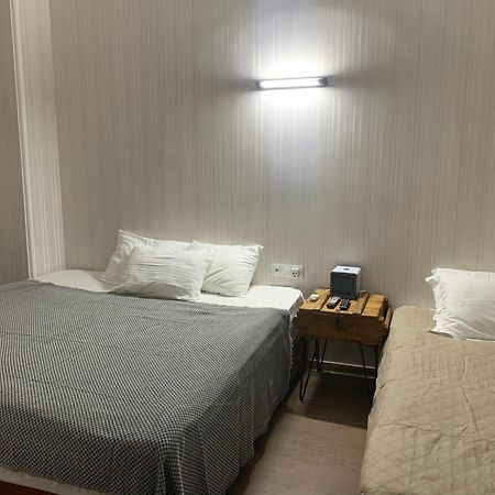 Hotel The Builder 124 تبليسي المظهر الخارجي الصورة