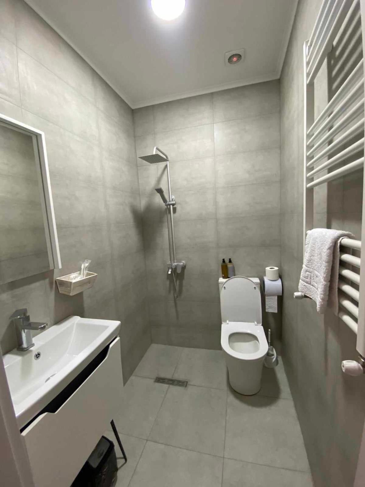Hotel The Builder 124 تبليسي المظهر الخارجي الصورة